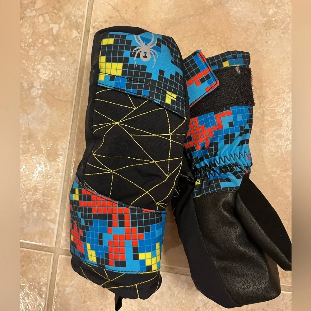 Spyder toddler boys mittens EUC